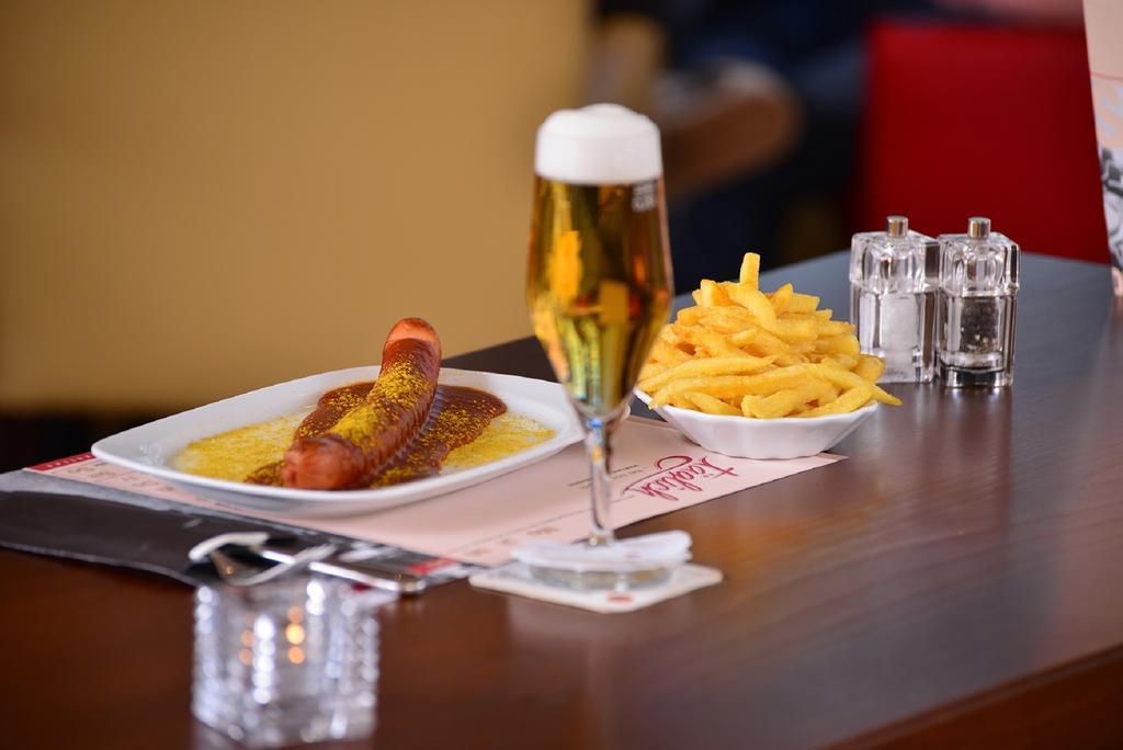 Hotel Ratskeller ซาลซ์กิทเทอร์ ภายนอก รูปภาพ